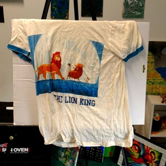 Lion King t-shirt  - Picture 1 of 1